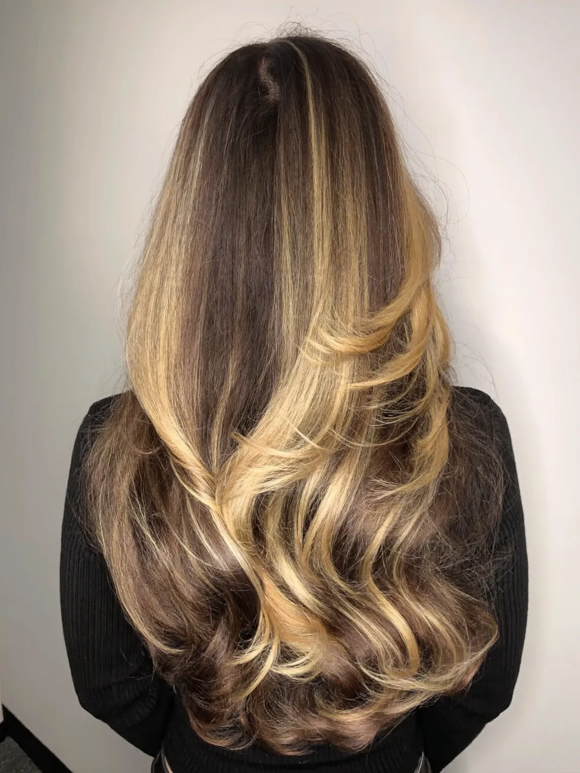 honey blonde balayage long layers